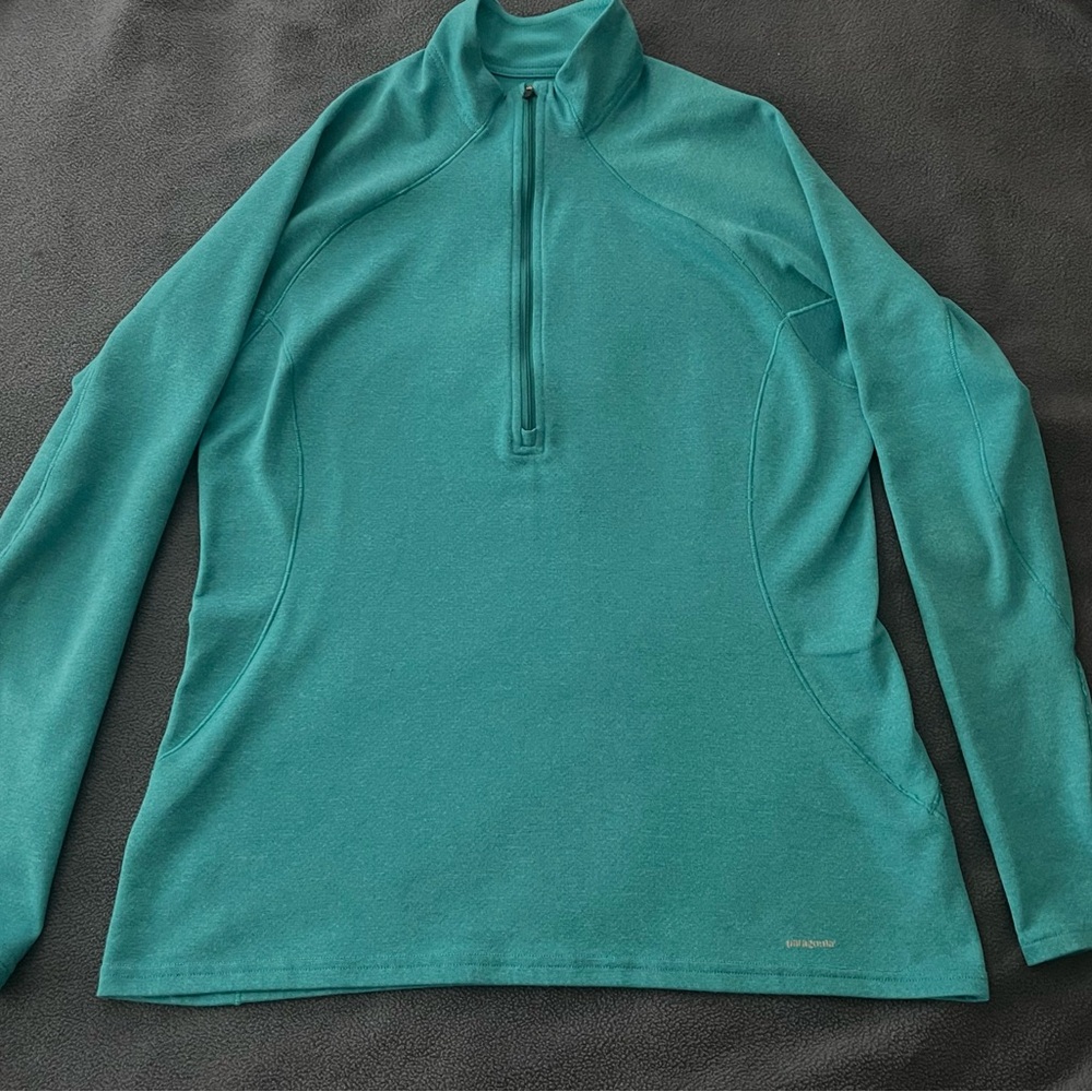 Patagonia Capilene Aqua blue size L